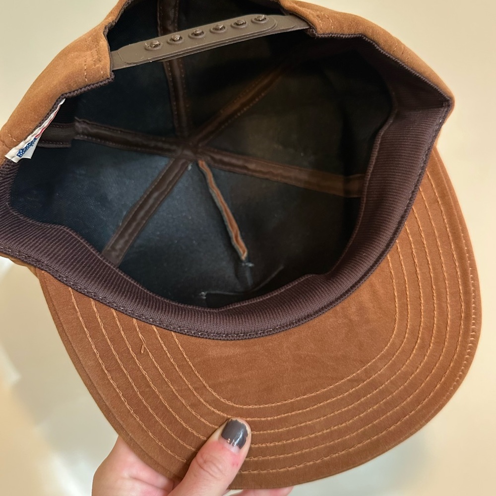 NWOT Vintage Brown Suede Trucker Hat with Pride in Tobacco Patch - Picture 3 of 4